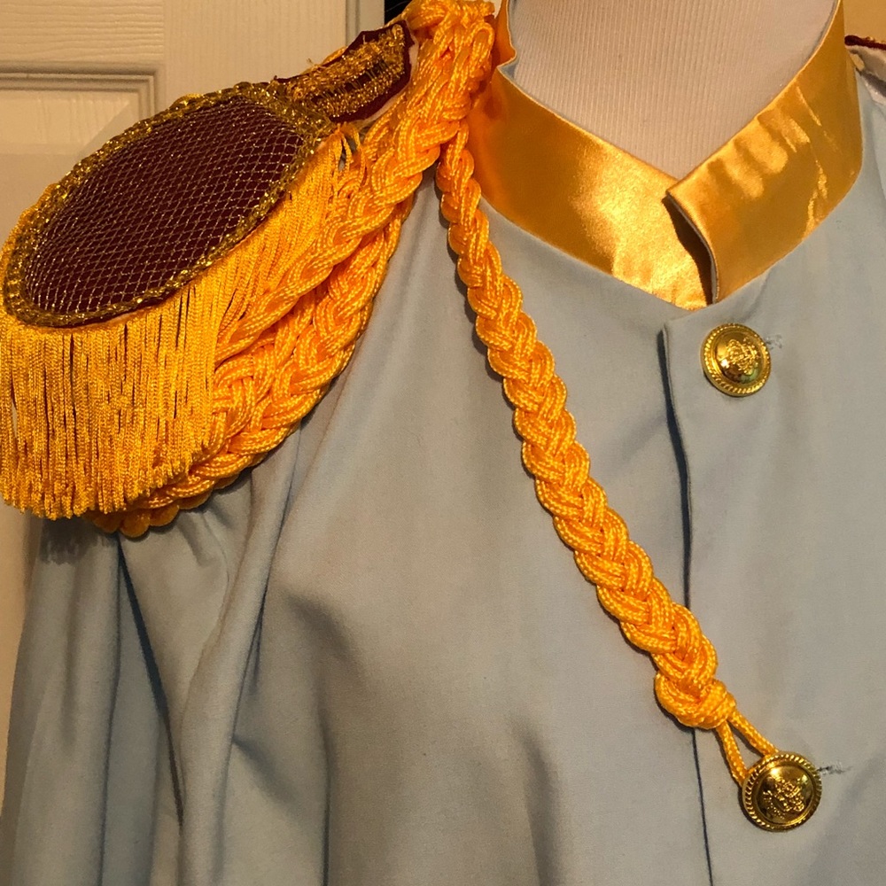 Costume